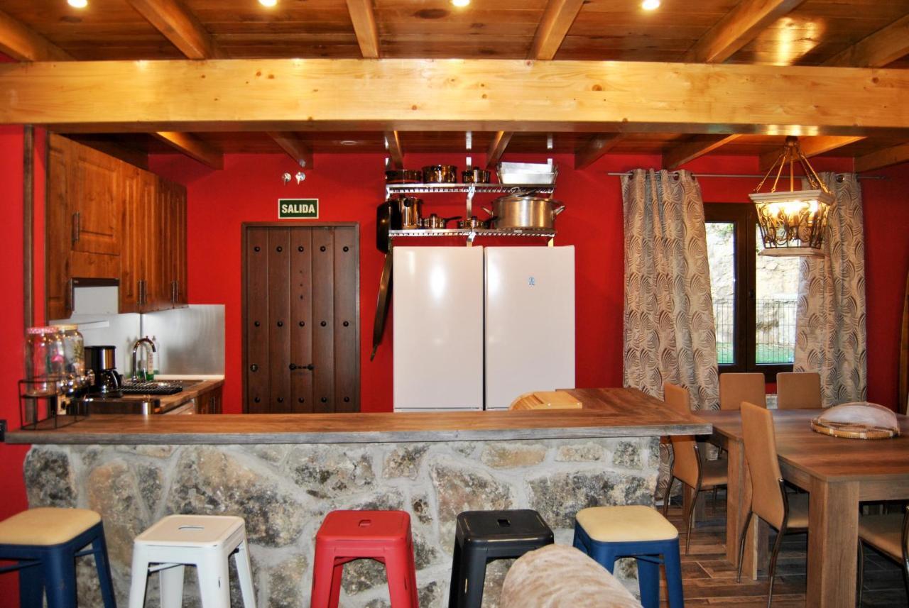 Complejo Casas Rurales Mansiones Y Villas Deluxe Collado Mediano Exterior foto