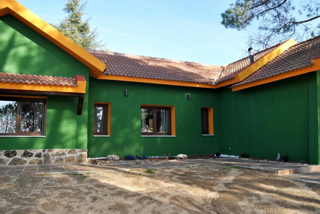 Complejo Casas Rurales Mansiones Y Villas Deluxe Collado Mediano Exterior foto